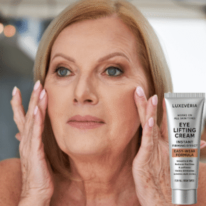Luxevéria eye cream with applicator brush